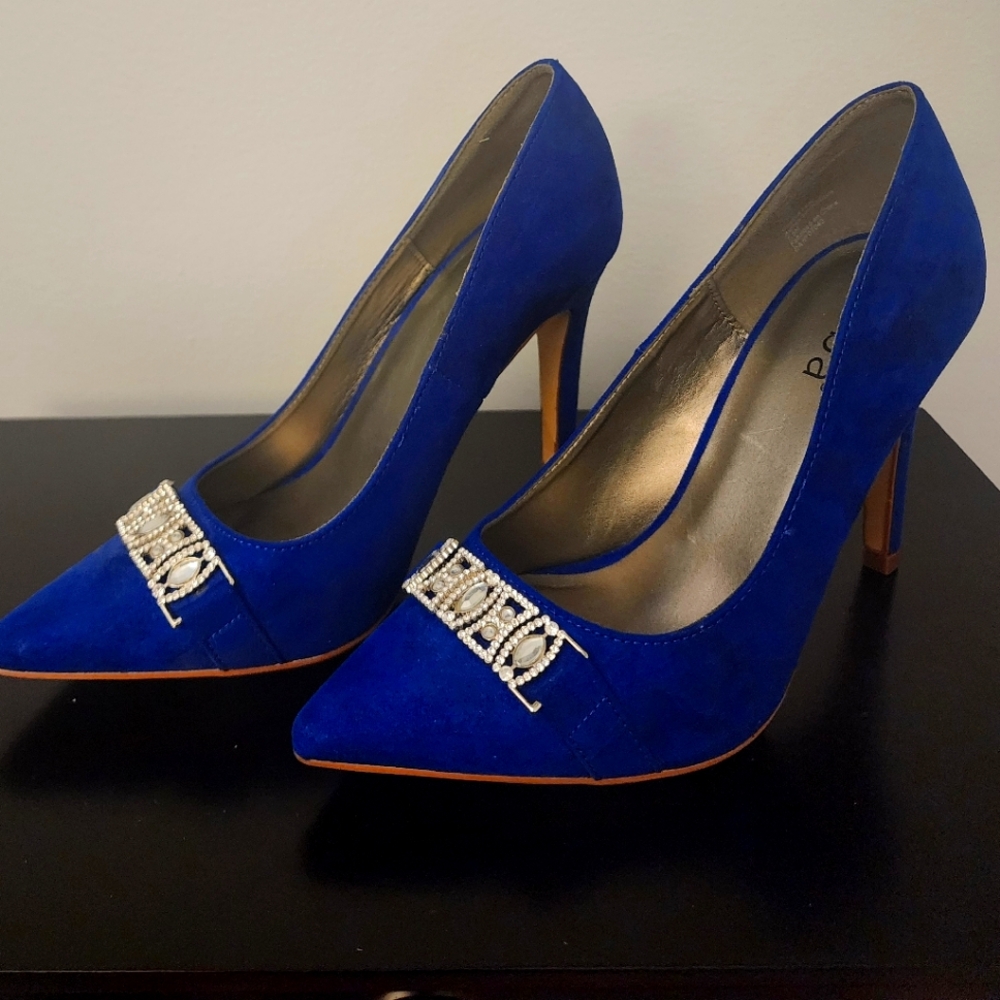 Gorgeous Royal blue stilettos